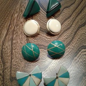 🎈4 pair of vintage earrings 🎈